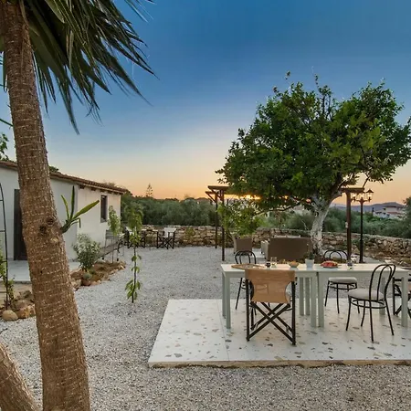 Beit Petra Holiday home Daratsos